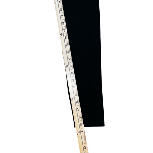 IVY PARK Black Sculpted Leggings Size Medium - Picture 9 of 9